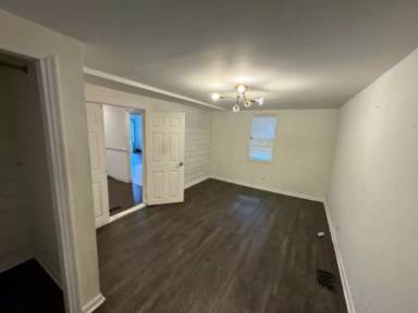 Main picture of 2030 Sandgate Cir