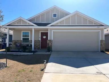 Main picture of 115 Cypress Ln