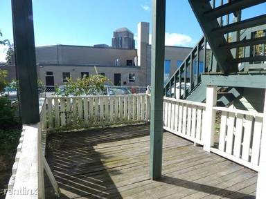 Main picture of 32 Hawthorne St