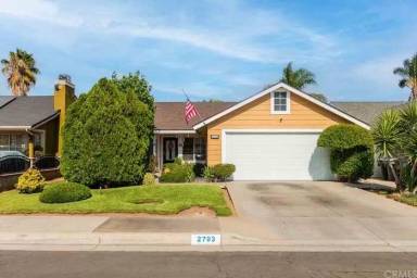 Main picture of 2703 Genuine Risk St
