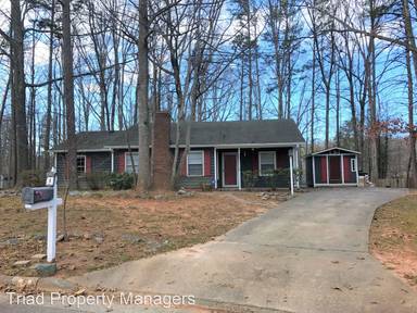 Main picture of 1 Foxwood Ct