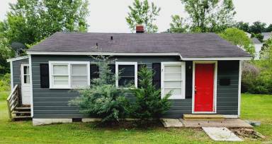 Main picture of 309 E Gibbs St