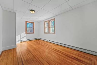 Main picture of 33 Franklin St