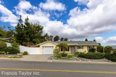 Main picture of 16328 Bernardo Oaks Dr