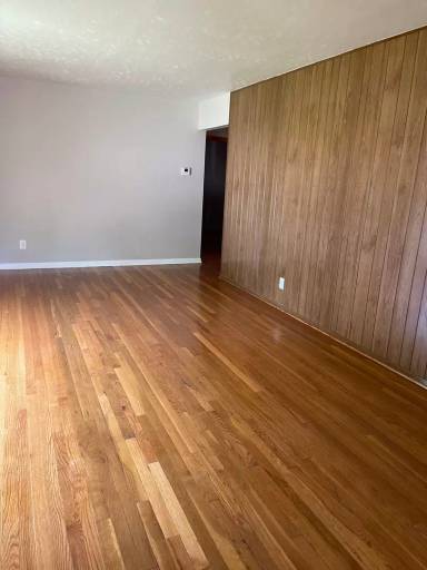 Main picture of 15508 Steinway Blvd