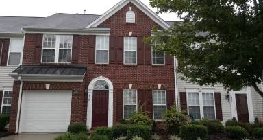 Main picture of 319 Berg Cir