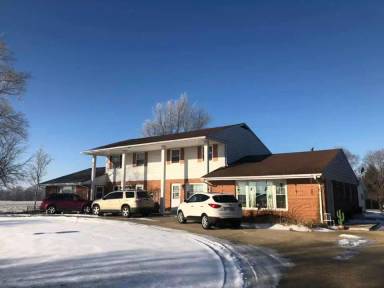 Main picture of 7100 S Klondike Rd