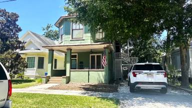 Main picture of 117 N 3rd St