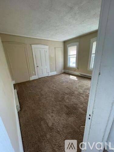 Main picture of 593 Union St