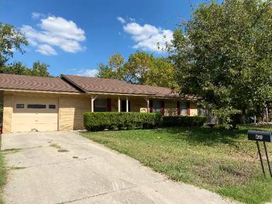 Main picture of 1501 Natalie Dr