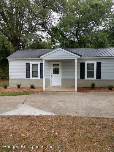 Main picture of 1190 N Forest Ave