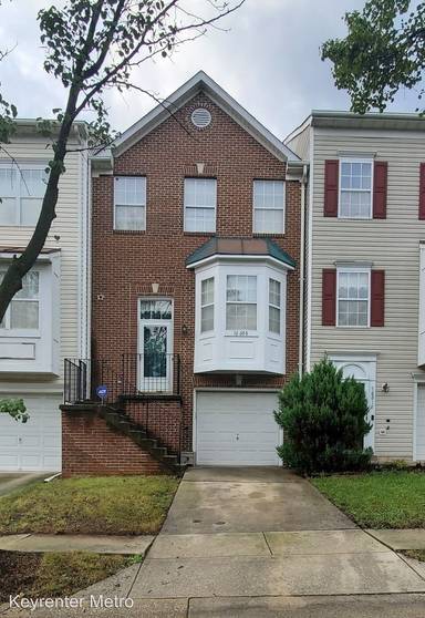 Main picture of 10008 Prince Royal Pl