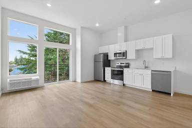 Main picture of 3320 SE 90th Pl