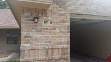 Main picture of 107 Springwood Cir