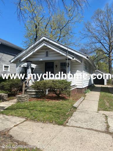 Main picture of 2923 Alexander St