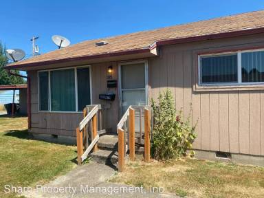 Main picture of 211-85 Cypress St