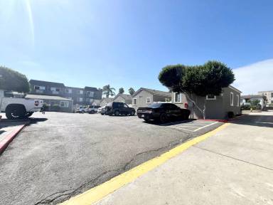 Main picture of 5116 Narragansett Ave