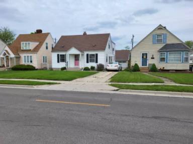 Main picture of 1905 Vance Ave