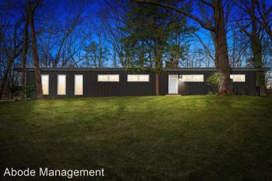 Main picture of 2527 Memorial Drive Ext