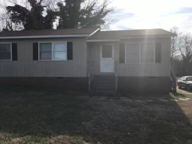 Main picture of 410 Salem St