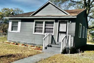 Main picture of 3101 3rd Street Cir N