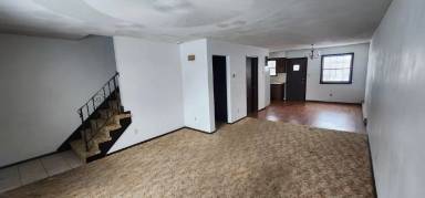 Main picture of 414 Packer Ave