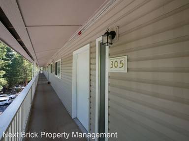 Main picture of 14527 NE 40th St