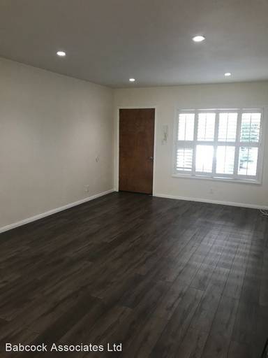 Main picture of 528 Cedar Ave