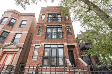 Main picture of 2417 W Fillmore St
