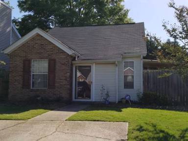 Main picture of 2813 Robinwood Ln