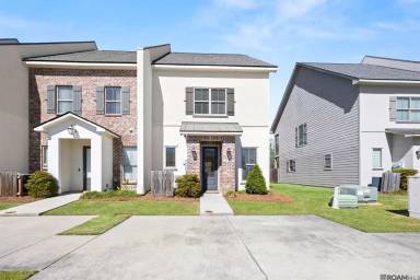 Main picture of 5030 Myrtle Trail Dr