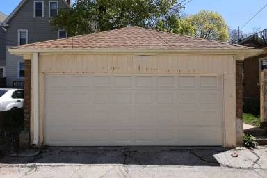 Main picture of 1818-1820 E Newberry Blvd