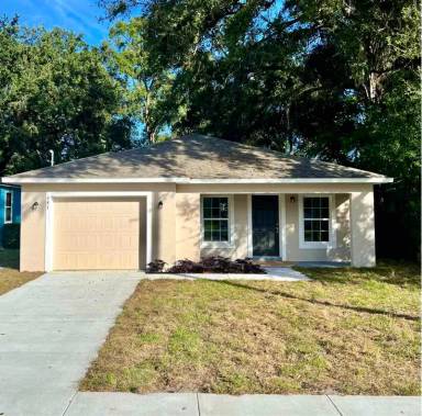 Main picture of 447 Avenue A NE