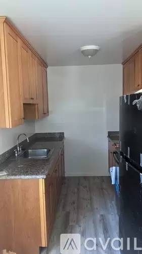 Main picture of 907 Granada St