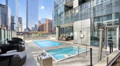 Main picture of 339 W Wolf Point Plz