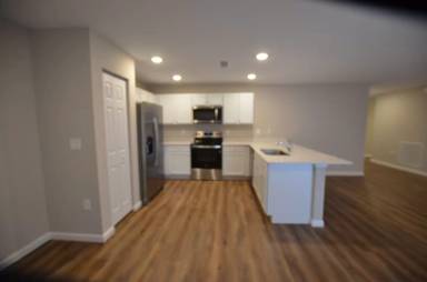 Main picture of 350 Dolphin St SE