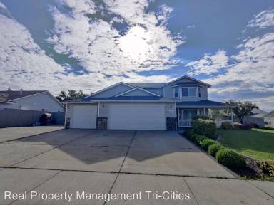 Main picture of 3908 Hayden Ln