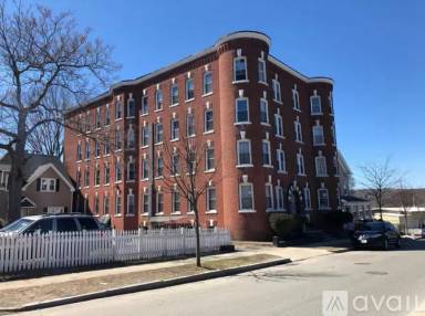 Main picture of 12 Tirrell St