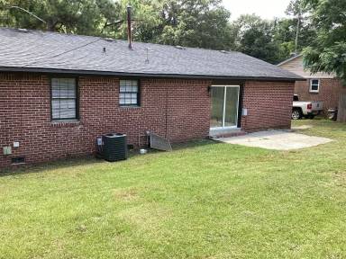 Main picture of 332 Waterford Dr