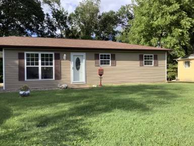 Main picture of 106 Village Dr