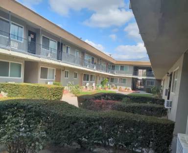 Main picture of 1277 E Lynwood Dr