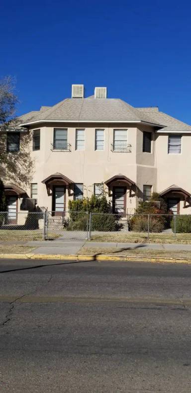 Main picture of 715 Copper Ave NW