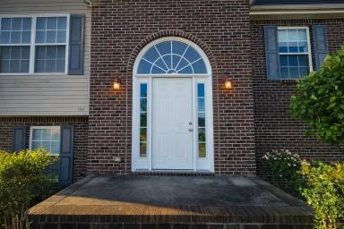 Main picture of 3197 Twelve Oaks Blvd