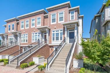 Main picture of 11443 SW Mont Blanc St