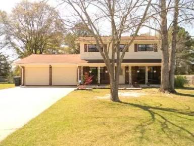 Main picture of 107 Regal St