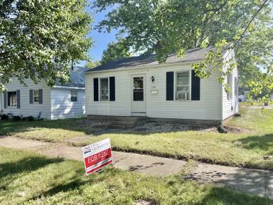 Main picture of 1350 S Waugh St