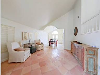 Main picture of 1014 Calle Venezia