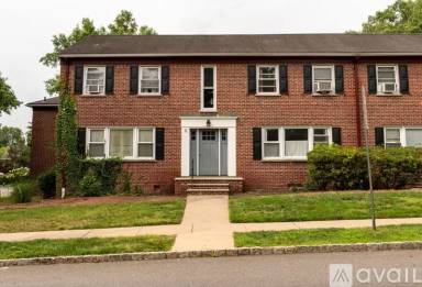 Main picture of 658 Valley Rd
