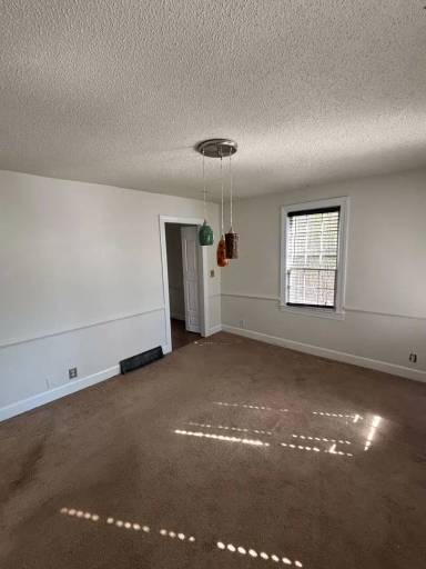 Main picture of 3216 Lyles St