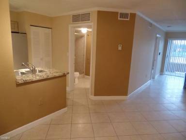 Main picture of 2820 N Oakland Forest Dr